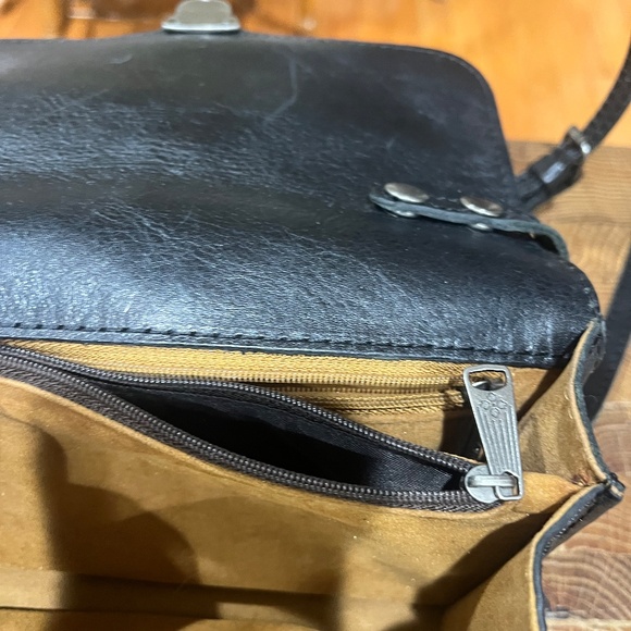 Patricia Nash Bianco Crossbody Black Leather Large Convertible Organizer WalletP - Picture 3 of 6